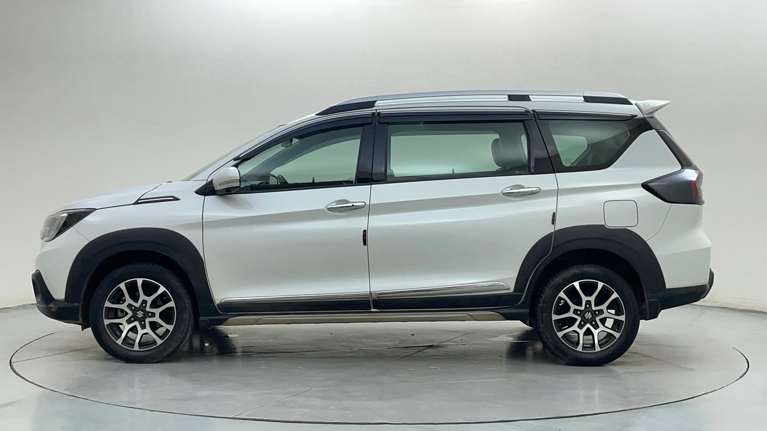 Used 2022 Maruti Suzuki XL6 Alpha Plus AT Petrol Petrol Automatic exterior LEFT SIDE VIEW