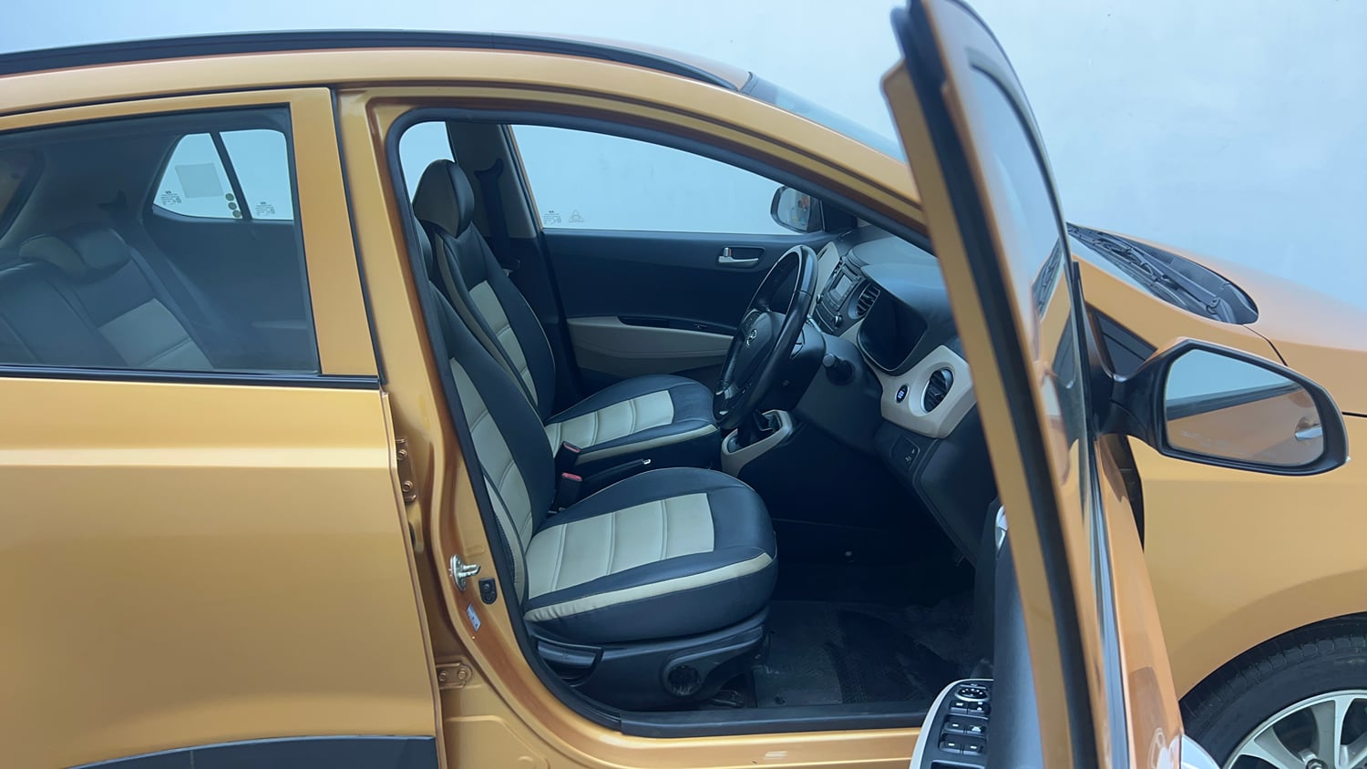 Used 2014 Hyundai Grand i10 Asta 1.2 Kappa VTVT Petrol Manual interior RIGHT SIDE FRONT DOOR CABIN VIEW