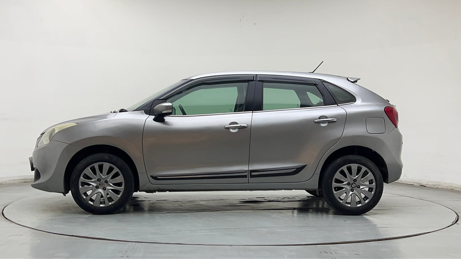Used 2018 Maruti Suzuki Baleno Zeta 1.2 Petrol Manual exterior LEFT SIDE VIEW