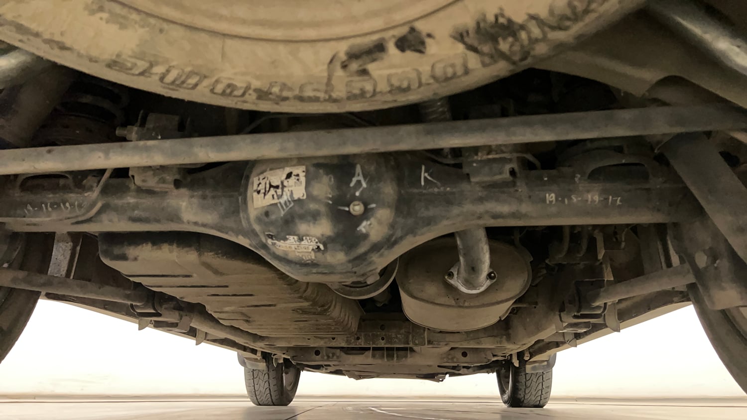 Used 2017 Tata Hexa XTA 4x2 7 STR Diesel Automatic extra REAR UNDERBODY VIEW (TAKEN FROM REAR)
