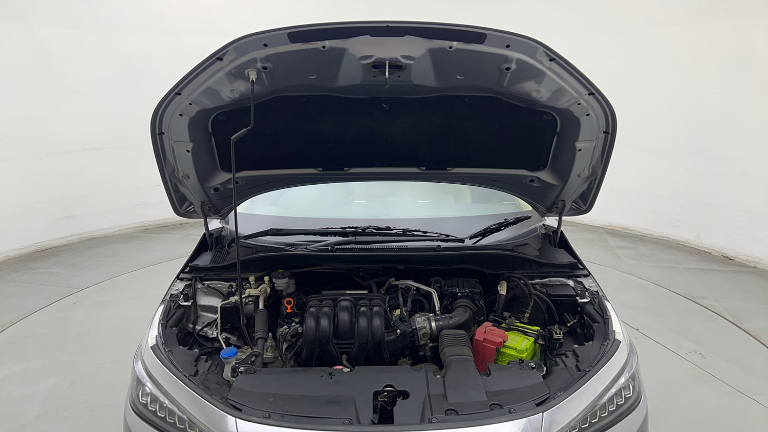 Used 2022 Honda City ZX Petrol Petrol Manual engine ENGINE & BONNET OPEN FRONT VIEW