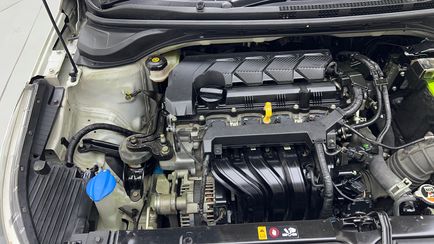 Used 2022 Hyundai Verna S Plus 1.5 VTVT Petrol Manual engine ENGINE RIGHT SIDE VIEW