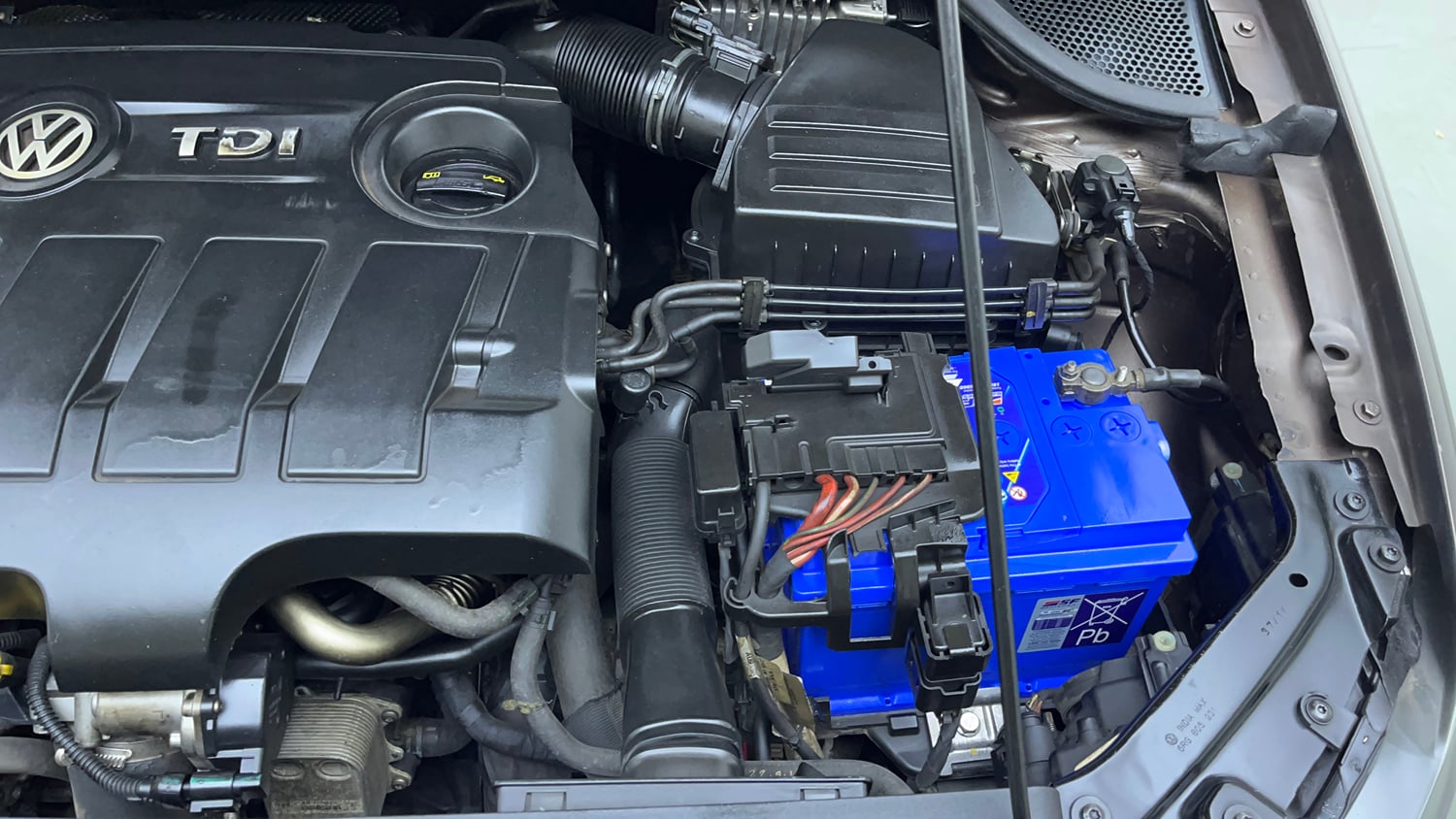 Used 2016 Volkswagen Ameo Highline 1.5L AT Diesel Automatic engine ENGINE LEFT SIDE VIEW