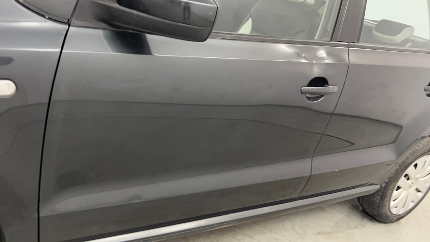 Used 2014 Volkswagen Polo Comfortline 1.2L (P) Petrol Manual dents MINOR DENT