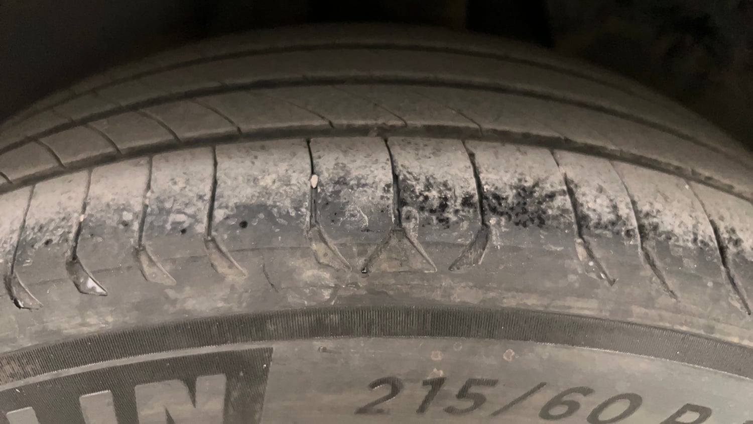 Used 2018 Hyundai Creta SX 1.6 AT CRDi Diesel Automatic tyres LEFT REAR TYRE TREAD VIEW