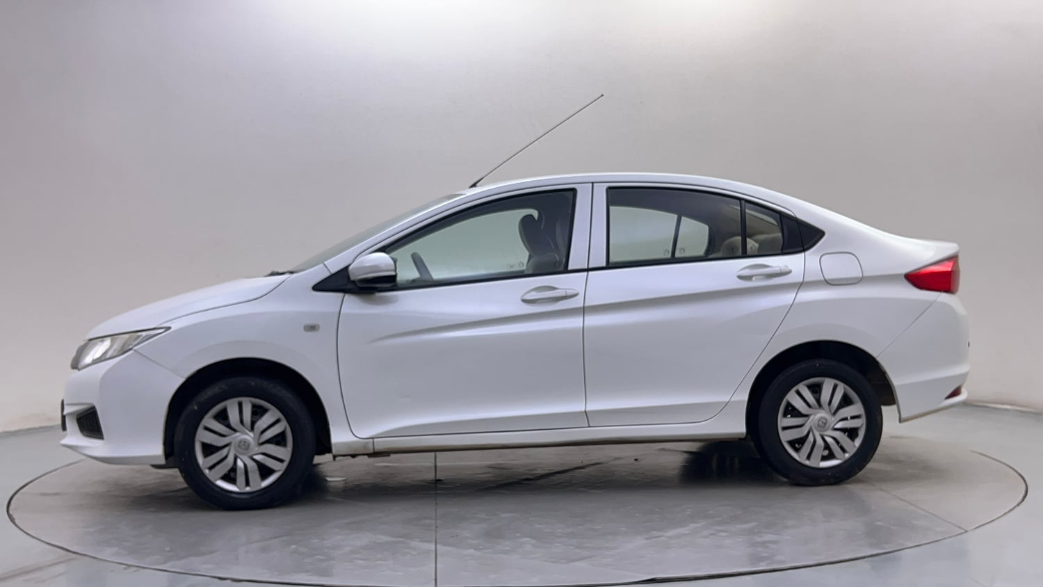 Used 2016 Honda City S Petrol Manual exterior LEFT SIDE VIEW