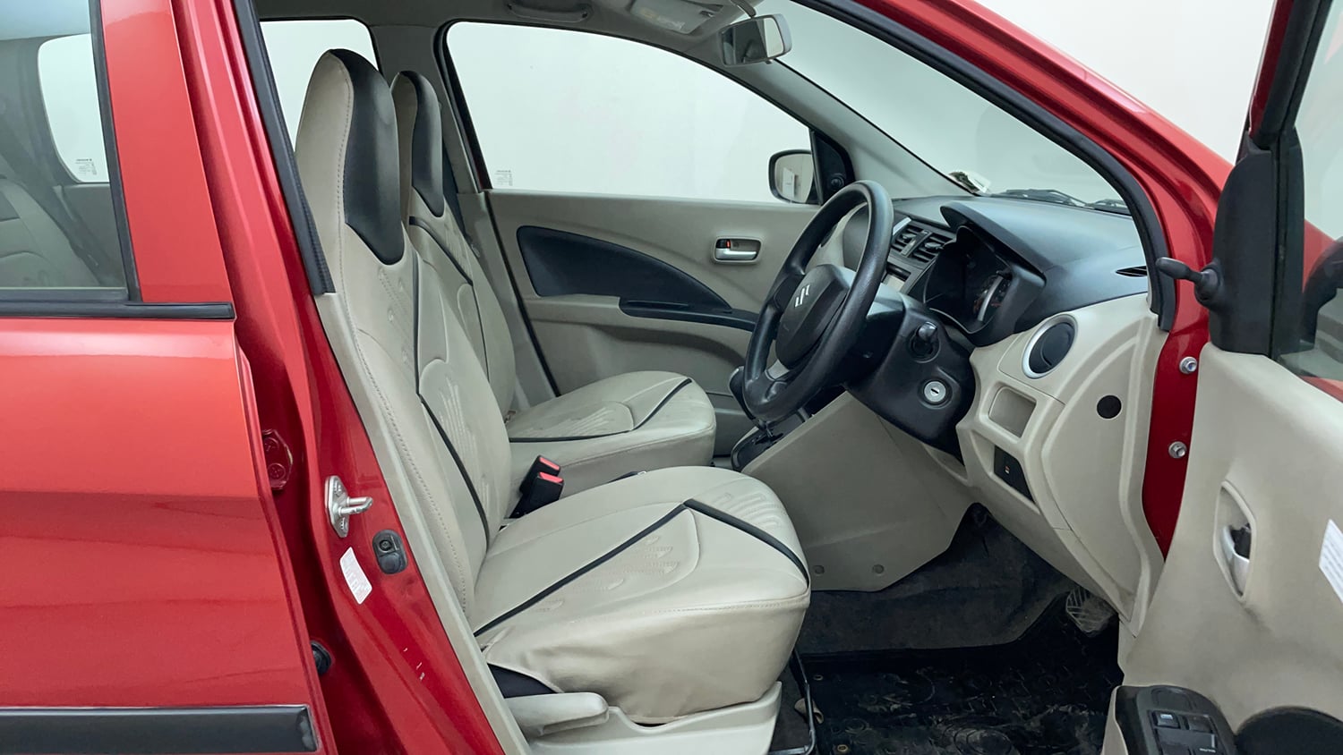 Used 2016 Maruti Suzuki Celerio VXI (O) AMT Petrol Automatic interior RIGHT SIDE FRONT DOOR CABIN VIEW