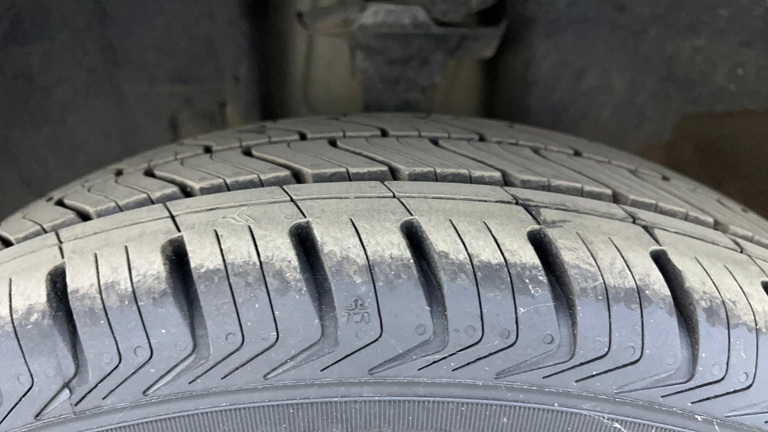 Used 2021 Renault Kwid RXL Petrol Manual tyres LEFT FRONT TYRE TREAD VIEW