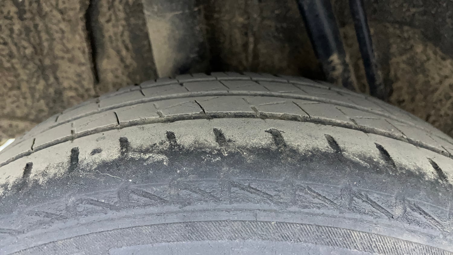 Used 2021 Renault Kwid RXL Petrol Manual tyres RIGHT REAR TYRE TREAD VIEW