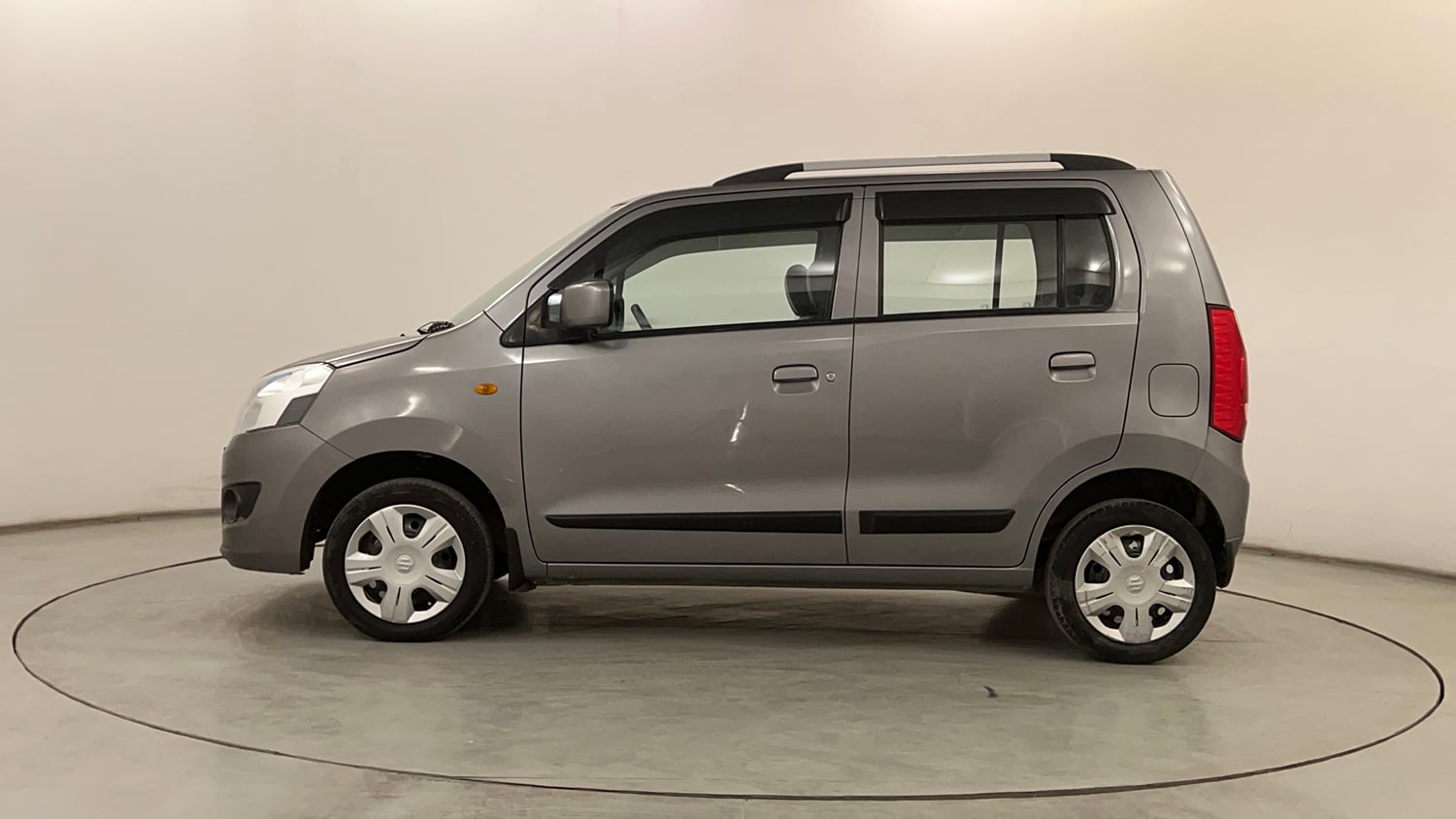 Used 2018 Maruti Suzuki Wagon R 1.0 VXI AMT Petrol Automatic exterior LEFT SIDE VIEW