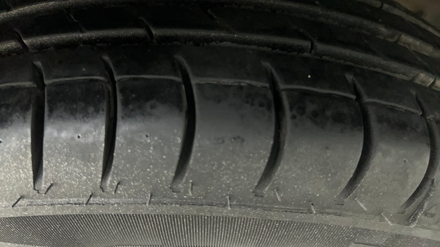 Used 2017 Maruti Suzuki Alto 800 LXi Petrol Manual tyres RIGHT FRONT TYRE TREAD VIEW