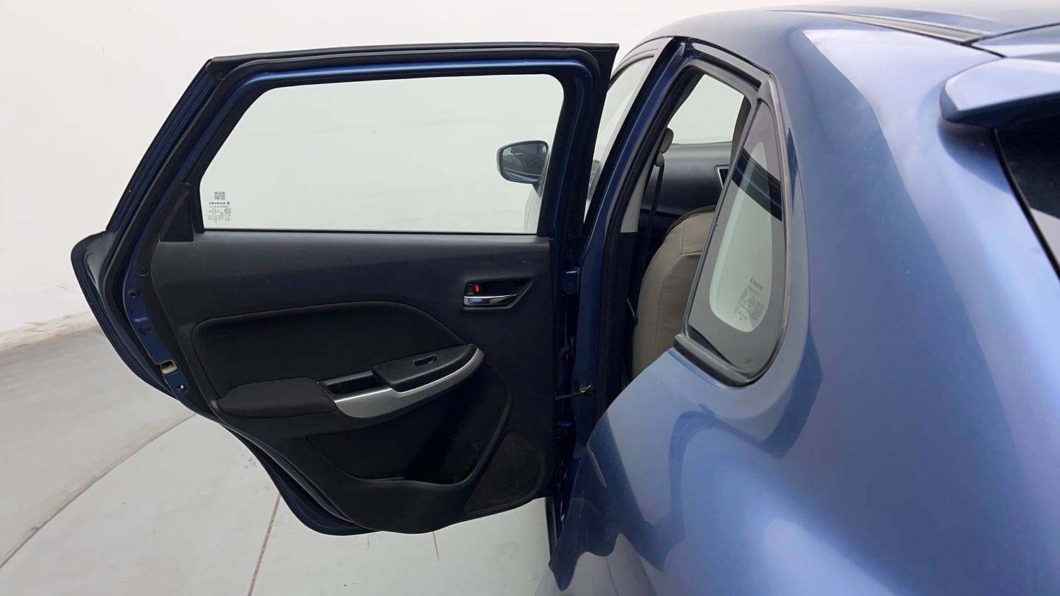 Used 2018 Maruti Suzuki Baleno Delta 1.2 Petrol Manual interior LEFT REAR DOOR OPEN VIEW