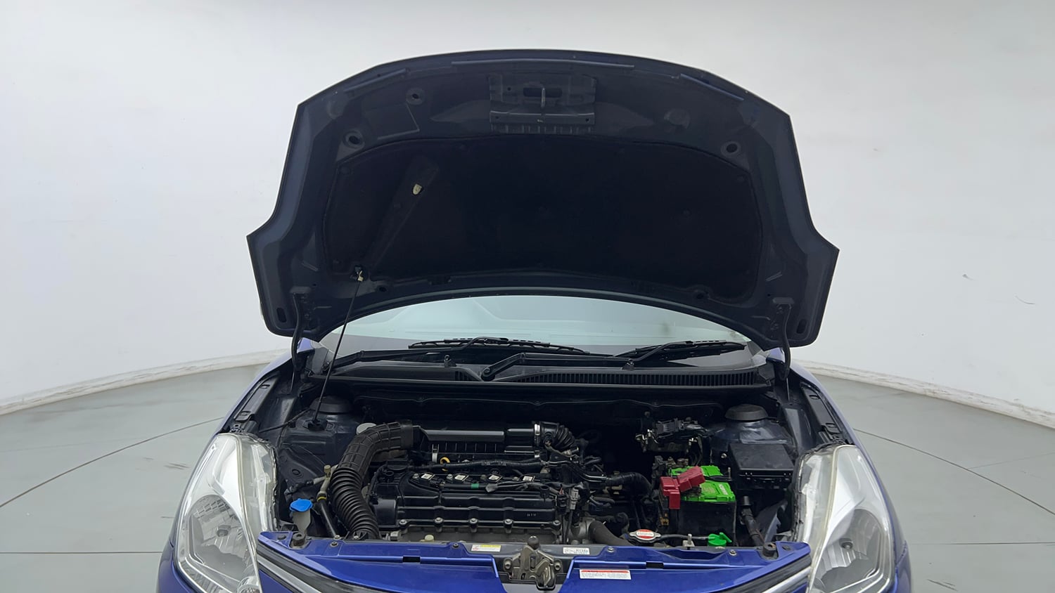 Used 2017 Maruti Suzuki Baleno Delta 1.2 Petrol Manual engine ENGINE & BONNET OPEN FRONT VIEW