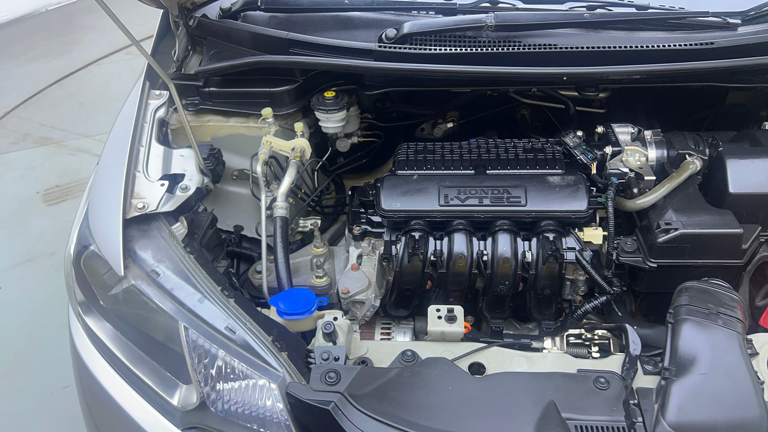 Used 2016 Honda Jazz S Petrol Petrol Manual engine ENGINE RIGHT SIDE VIEW