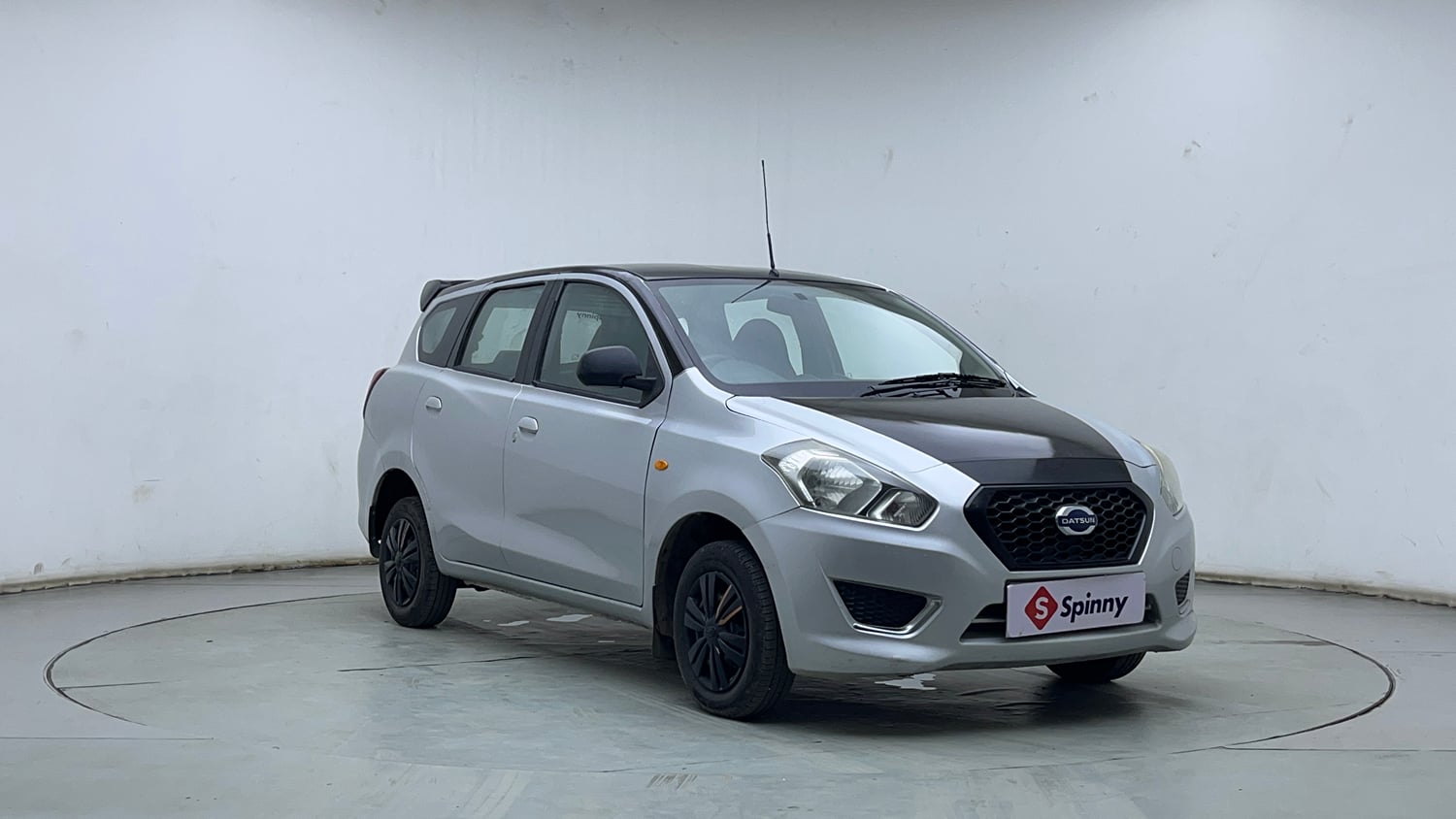Used 2018 Datsun Go Plus T Petrol Manual exterior RIGHT FRONT CORNER VIEW