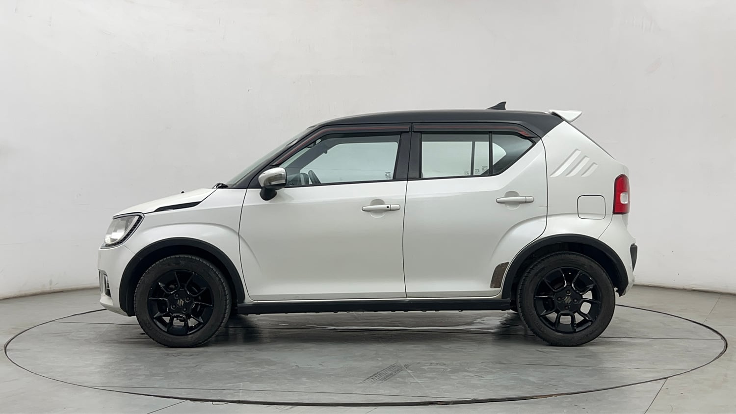 Used 2017 Maruti Suzuki Ignis Zeta 1.2 AMT Petrol Automatic exterior LEFT SIDE VIEW