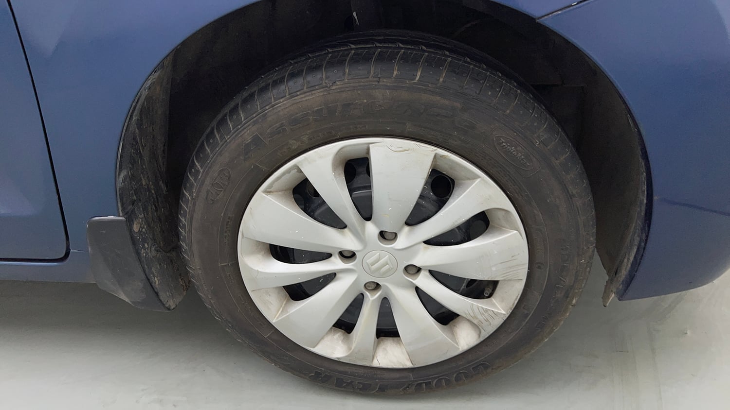 Used 2018 Maruti Suzuki Baleno Delta 1.2 Petrol Manual tyres RIGHT FRONT TYRE RIM VIEW