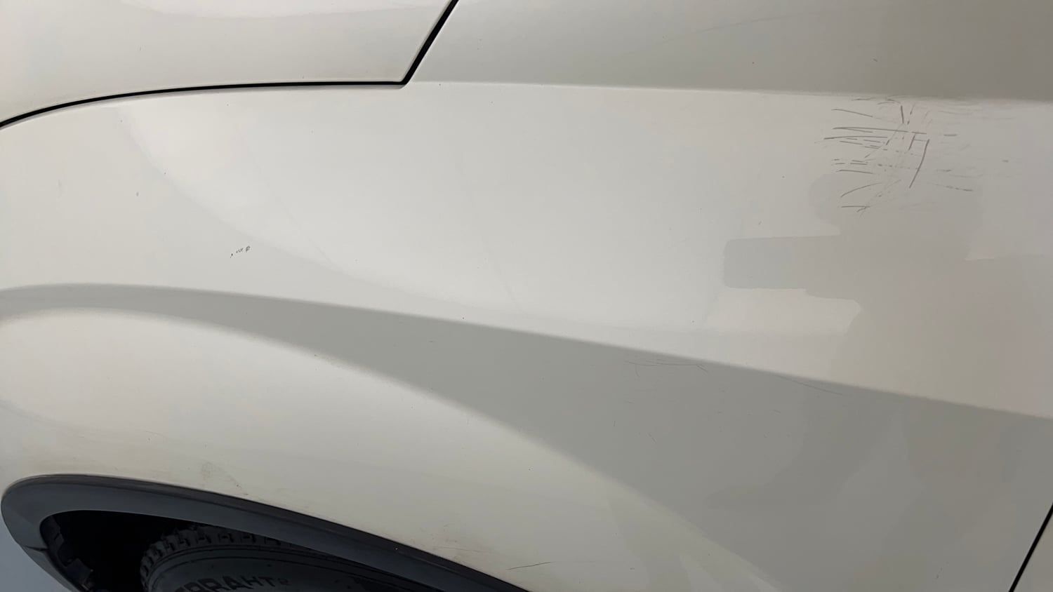 Used 2018 Mahindra XUV500 W9 Diesel Manual dents MINOR SCRATCH