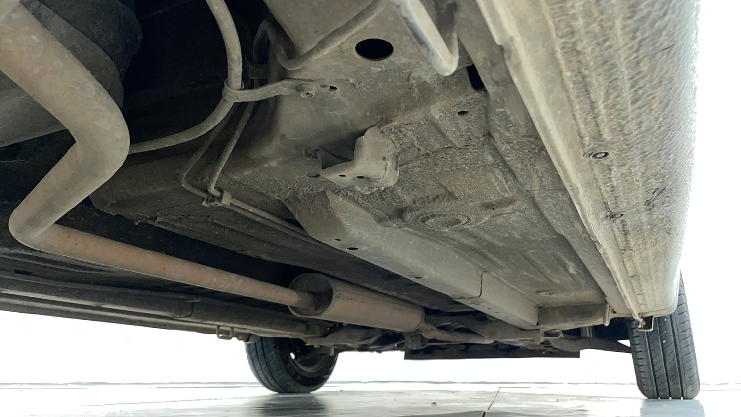 Used 2016 Maruti Suzuki Celerio ZXI (O) AMT Petrol Automatic extra REAR RIGHT UNDERBODY VIEW