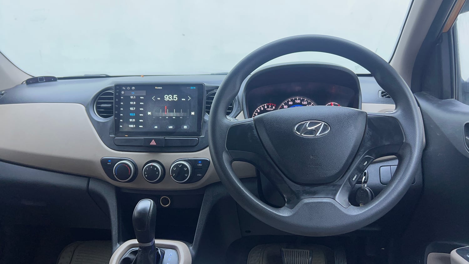 Used 2016 Hyundai Grand i10 Magna AT 1.2 Kappa VTVT Petrol Automatic interior STEERING VIEW