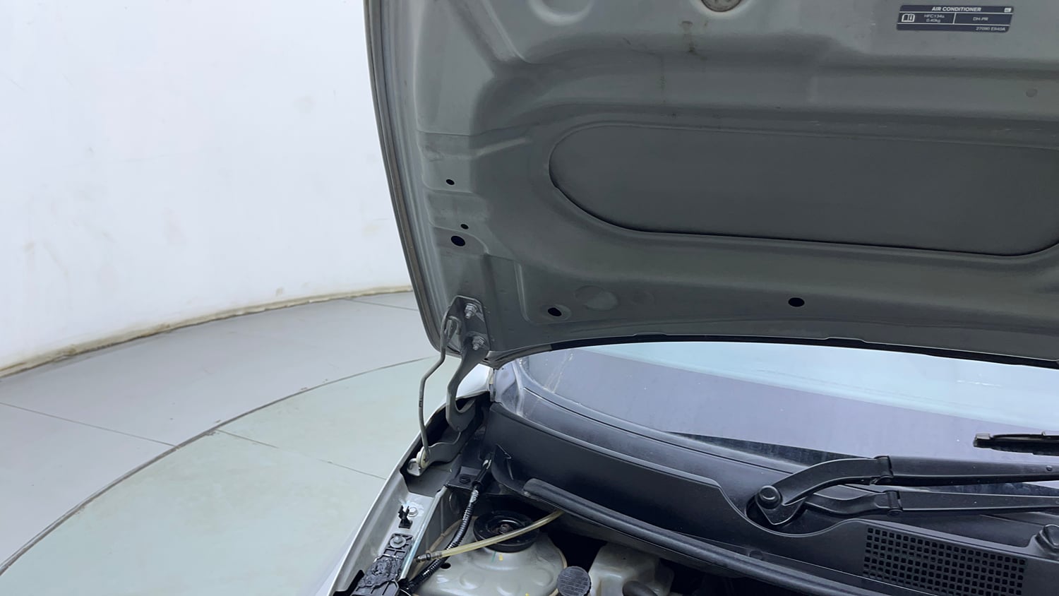 Used 2018 Datsun Go Plus T Petrol Manual engine ENGINE RIGHT SIDE HINGE & APRON VIEW
