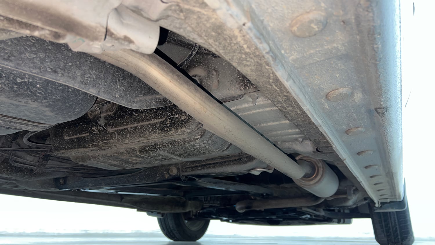 Used 2023 Honda City V Petrol CVT Petrol Automatic extra REAR RIGHT UNDERBODY VIEW