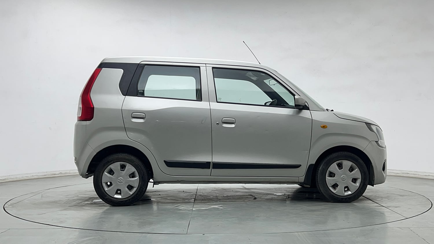 Used 2022 Maruti Suzuki Wagon R VXI 1.0 CNG Cng Manual exterior RIGHT SIDE VIEW