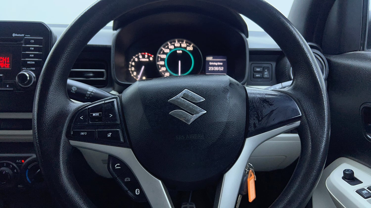 Used 2018 Maruti Suzuki Ignis Delta 1.2 MT Petrol Manual top_features Steering mounted controls