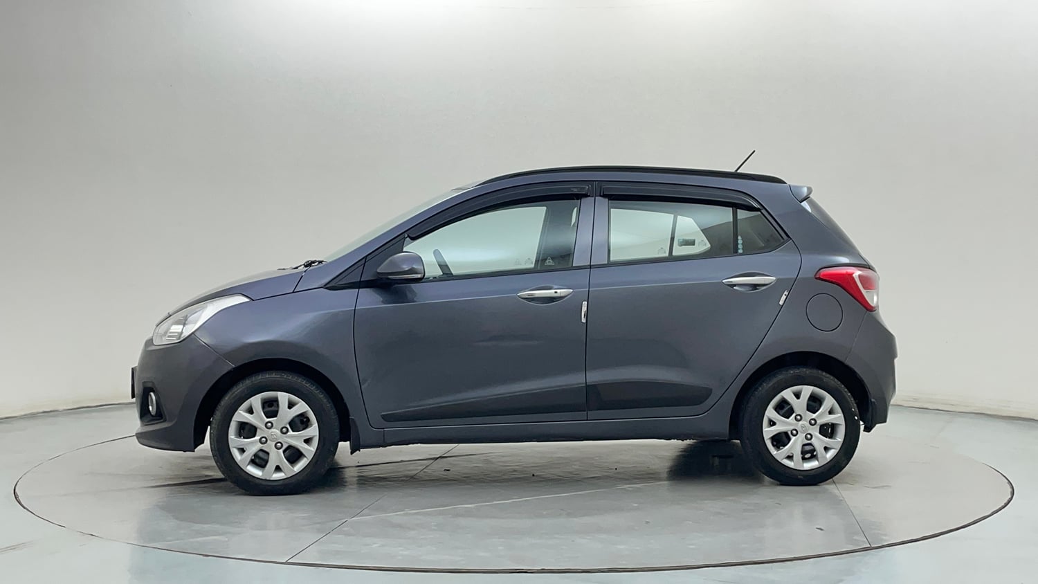 Used 2014 Hyundai Grand i10 Sportz 1.2 Kappa VTVT Petrol Manual exterior LEFT SIDE VIEW