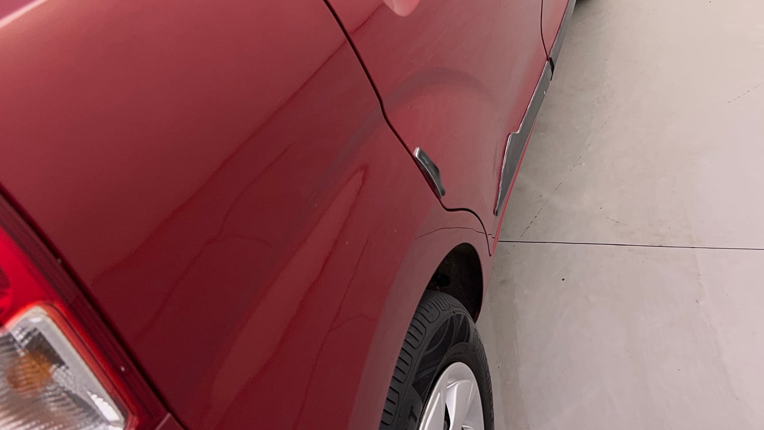 Used 2018 Hyundai Santro Asta Petrol Manual dents MINOR DENT