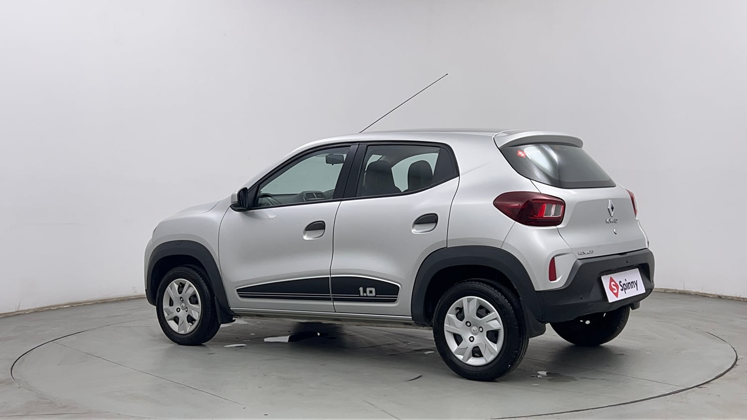 Used 2025 Renault Kwid RXT 1.0L AMT Petrol Automatic exterior LEFT REAR CORNER VIEW