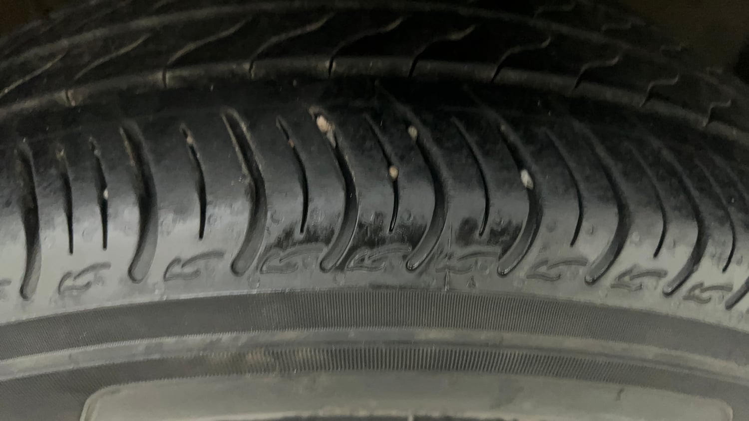Used 2024 Honda Amaze VX 1.2 Petrol CVT Petrol Automatic tyres RIGHT FRONT TYRE TREAD VIEW