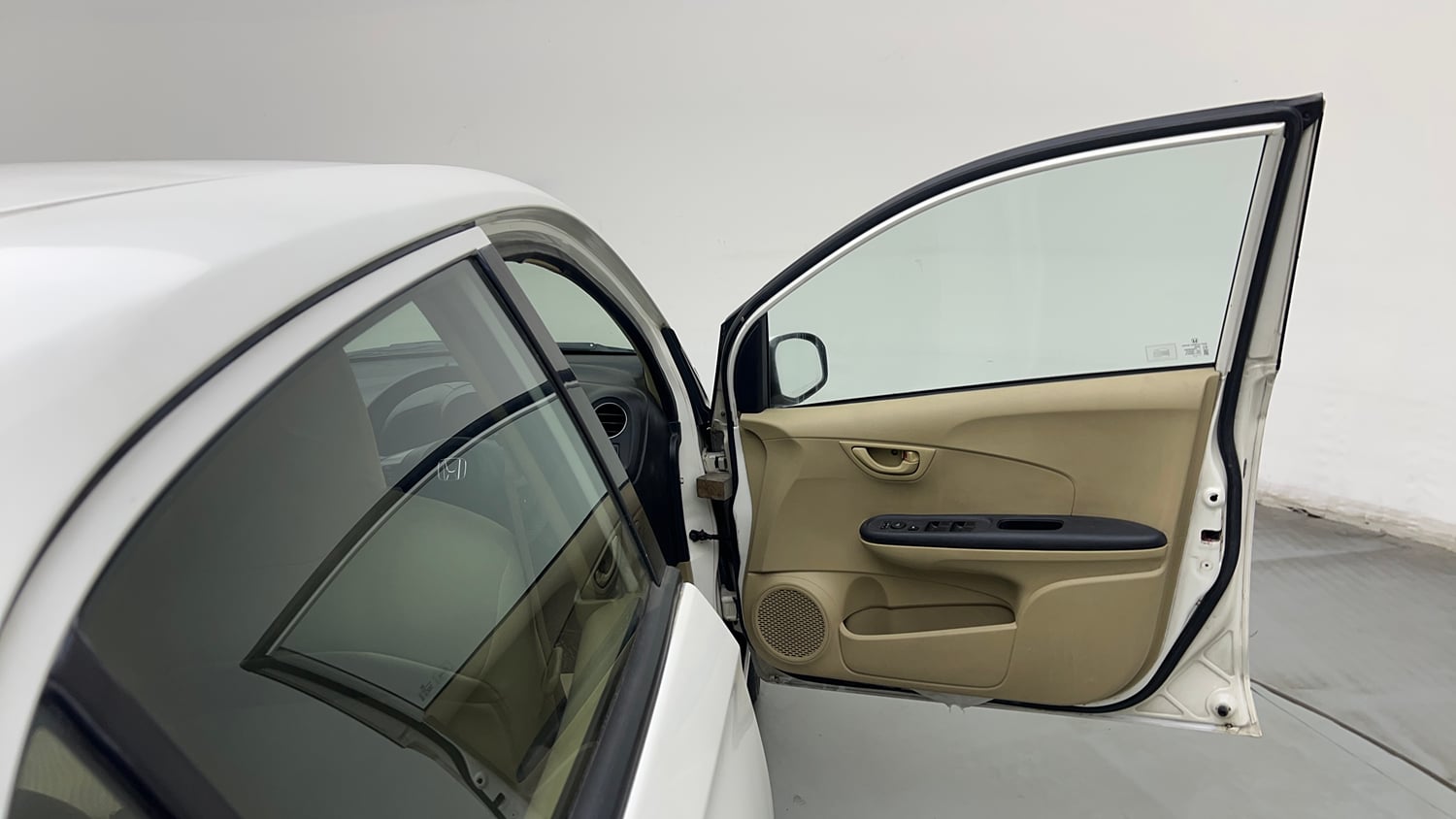 Used 2014 Honda Amaze 1.2 S i-VTEC Petrol Manual interior RIGHT FRONT DOOR OPEN VIEW