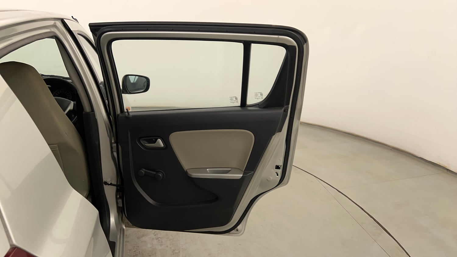 Used 2016 Maruti Suzuki Alto K10 VXi Petrol Manual interior RIGHT REAR DOOR OPEN VIEW