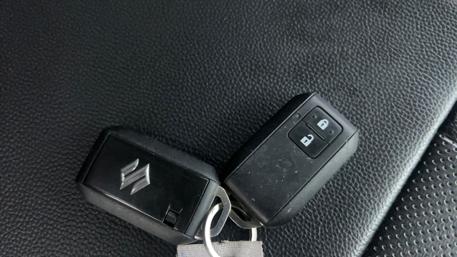 Used 2021 Maruti Suzuki Ignis Zeta 1.2 MT Petrol Manual extra CAR KEY VIEW