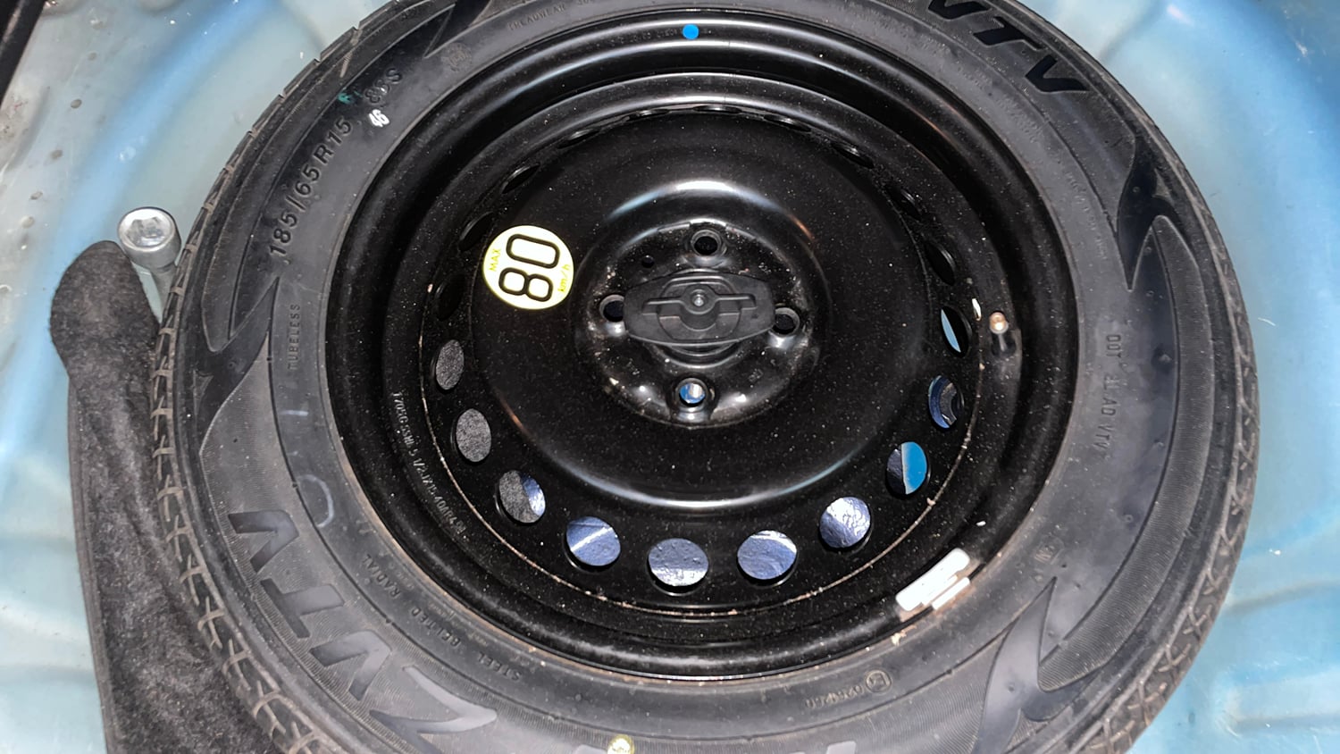 Used 2017 Maruti Suzuki Baleno Zeta 1.2 AT Petrol Automatic tyres SPARE TYRE VIEW