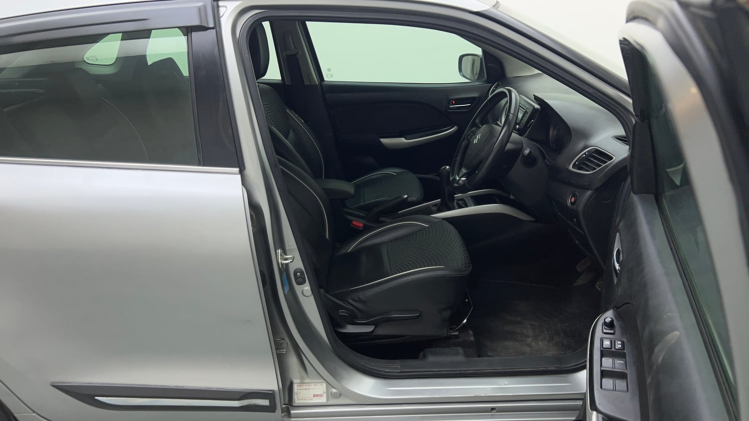 Used 2018 Maruti Suzuki Baleno Zeta 1.2 Petrol Manual interior RIGHT SIDE FRONT DOOR CABIN VIEW
