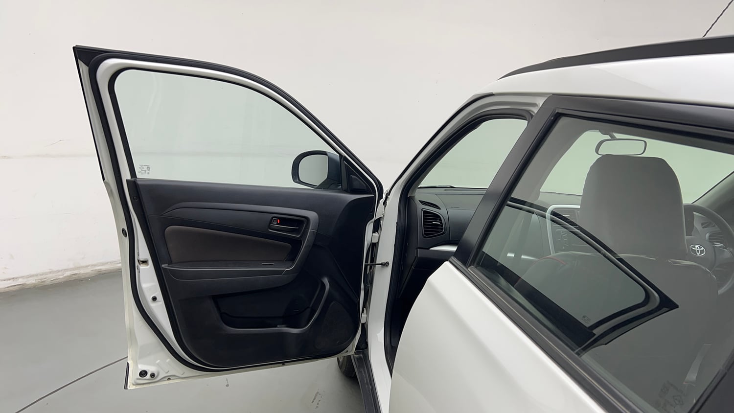 Used 2021 Toyota Urban Cruiser Mid Grade AT Petrol Automatic interior LEFT FRONT DOOR OPEN VIEW