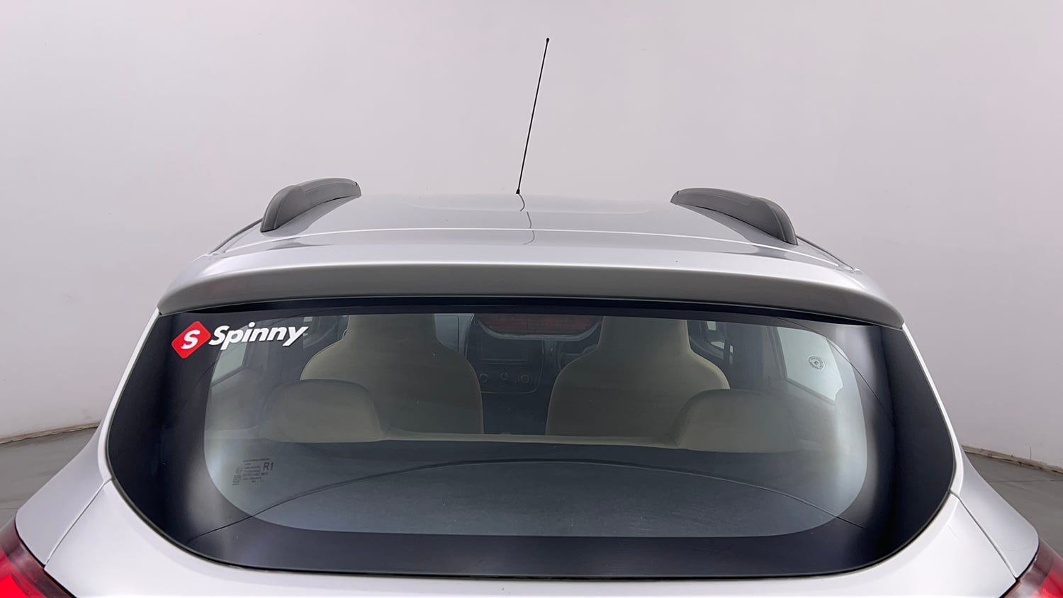 Used 2018 Renault Kwid 1.0 RXT Petrol Manual exterior BACK WINDSHIELD VIEW