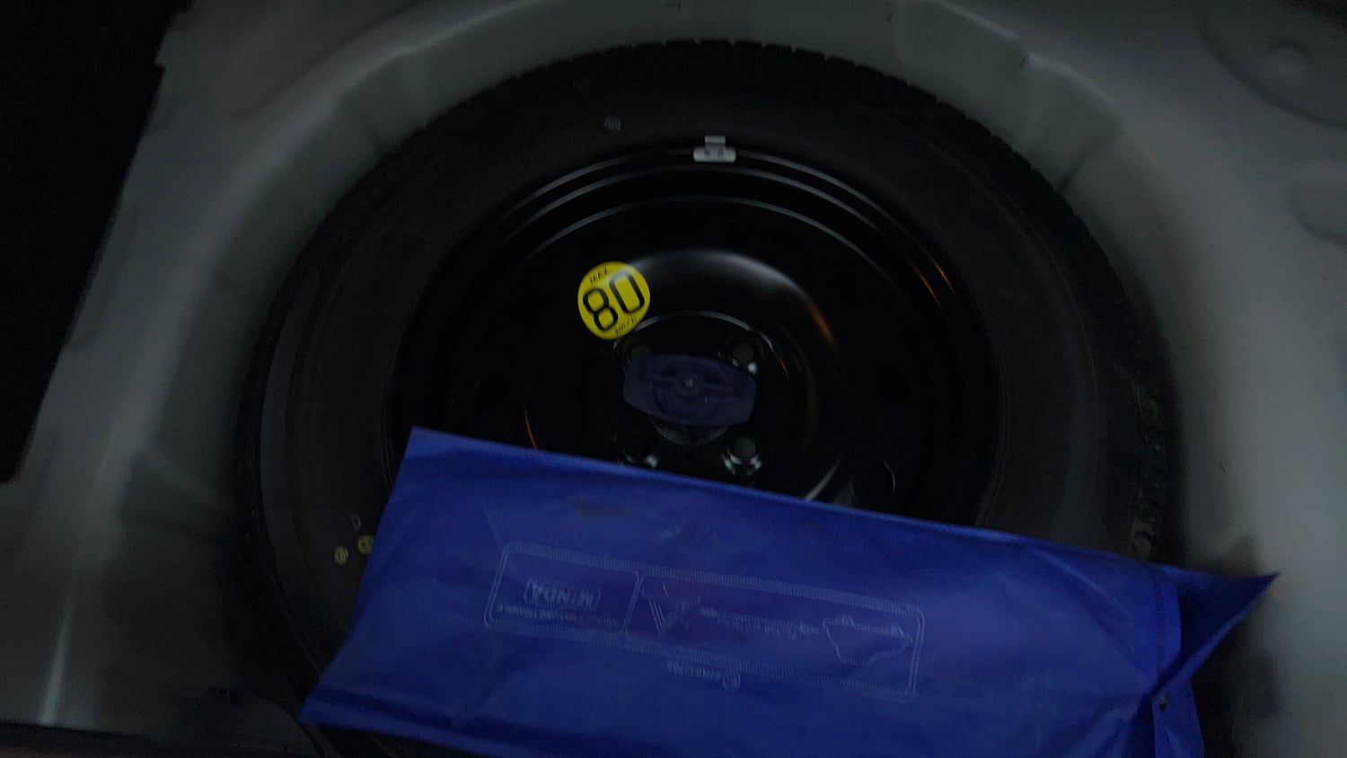 Used 2019 Maruti Suzuki Swift ZXi AMT Petrol Automatic tyres SPARE TYRE VIEW