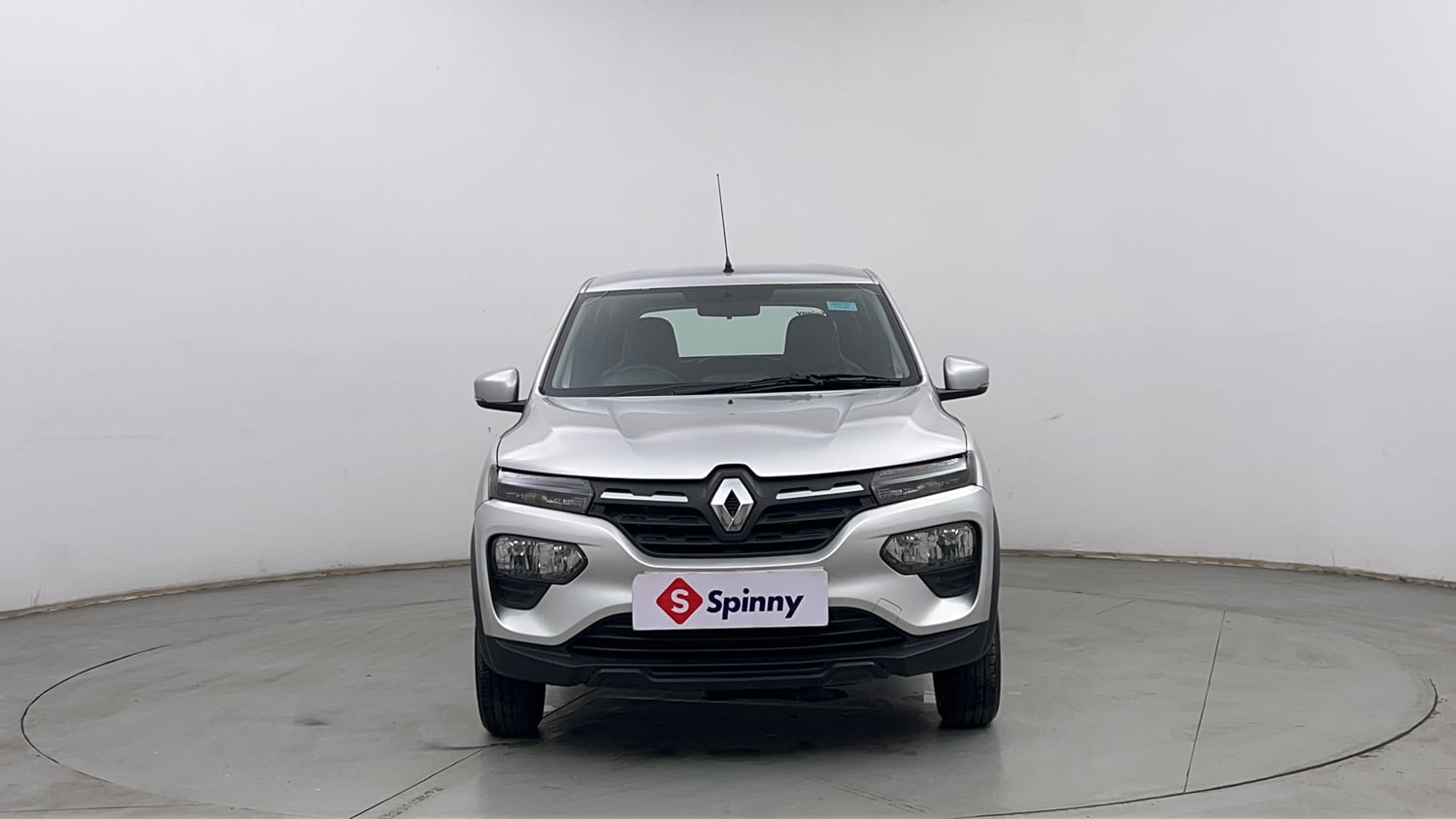 Used 2025 Renault Kwid RXT 1.0L AMT Petrol Automatic exterior FRONT VIEW