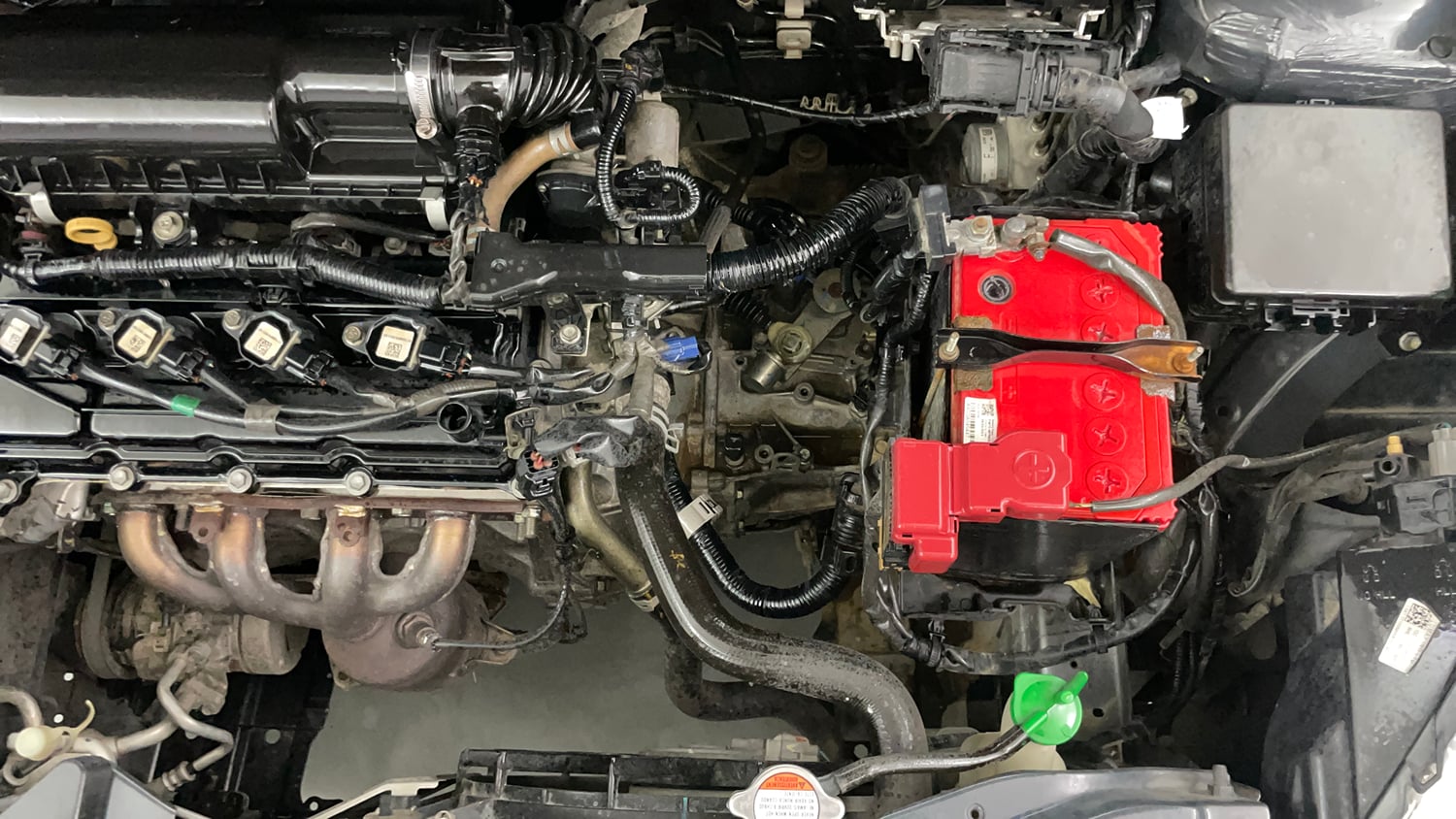 Used 2018 Maruti Suzuki Dzire VXi Petrol Manual engine ENGINE LEFT SIDE VIEW