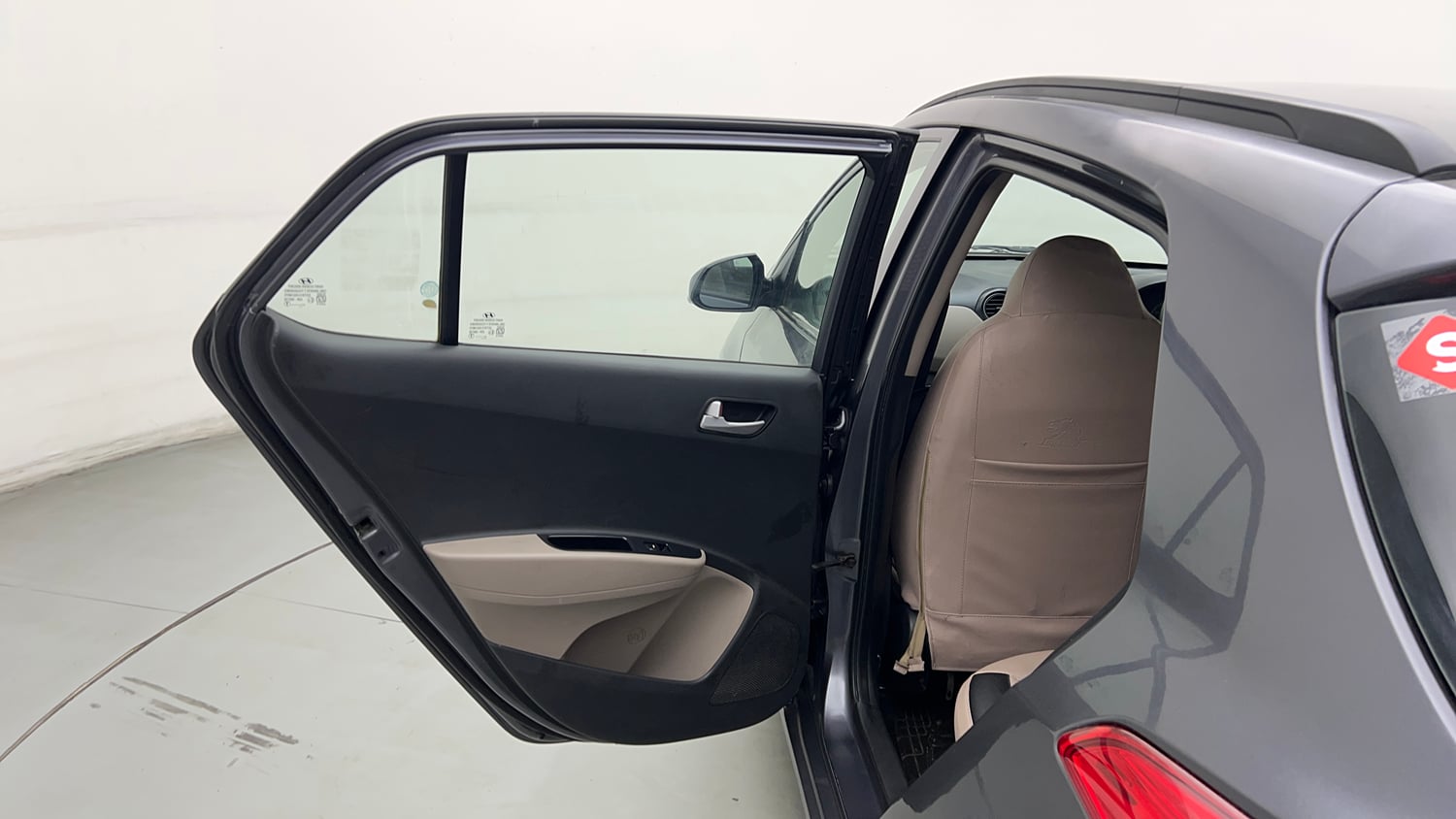 Used 2017 Hyundai Grand i10 Sportz (O) 1.2 kappa VTVT CNG (Outside Fitted) Cng Manual interior LEFT REAR DOOR OPEN VIEW