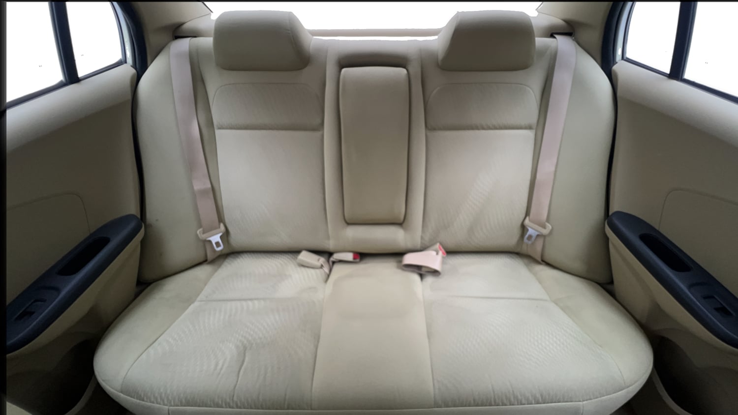 Used 2014 Honda Amaze 1.2 S i-VTEC Petrol Manual interior REAR SEAT CONDITION VIEW