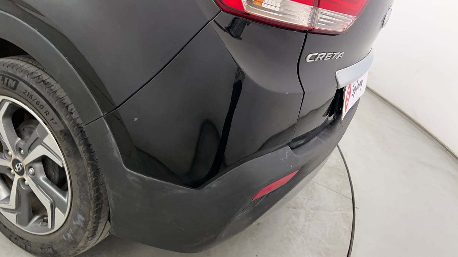 Used 2018 Hyundai Creta SX 1.6 AT CRDi Diesel Automatic dents MINOR SCRATCH