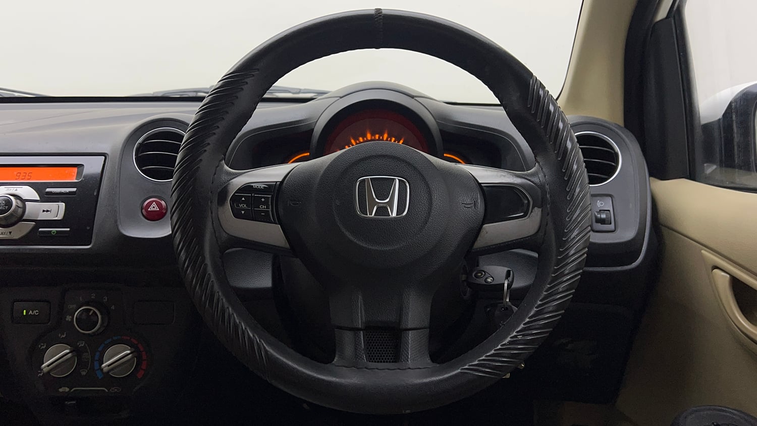 Used 2014 Honda Amaze 1.2 S i-VTEC Petrol Manual interior STEERING VIEW