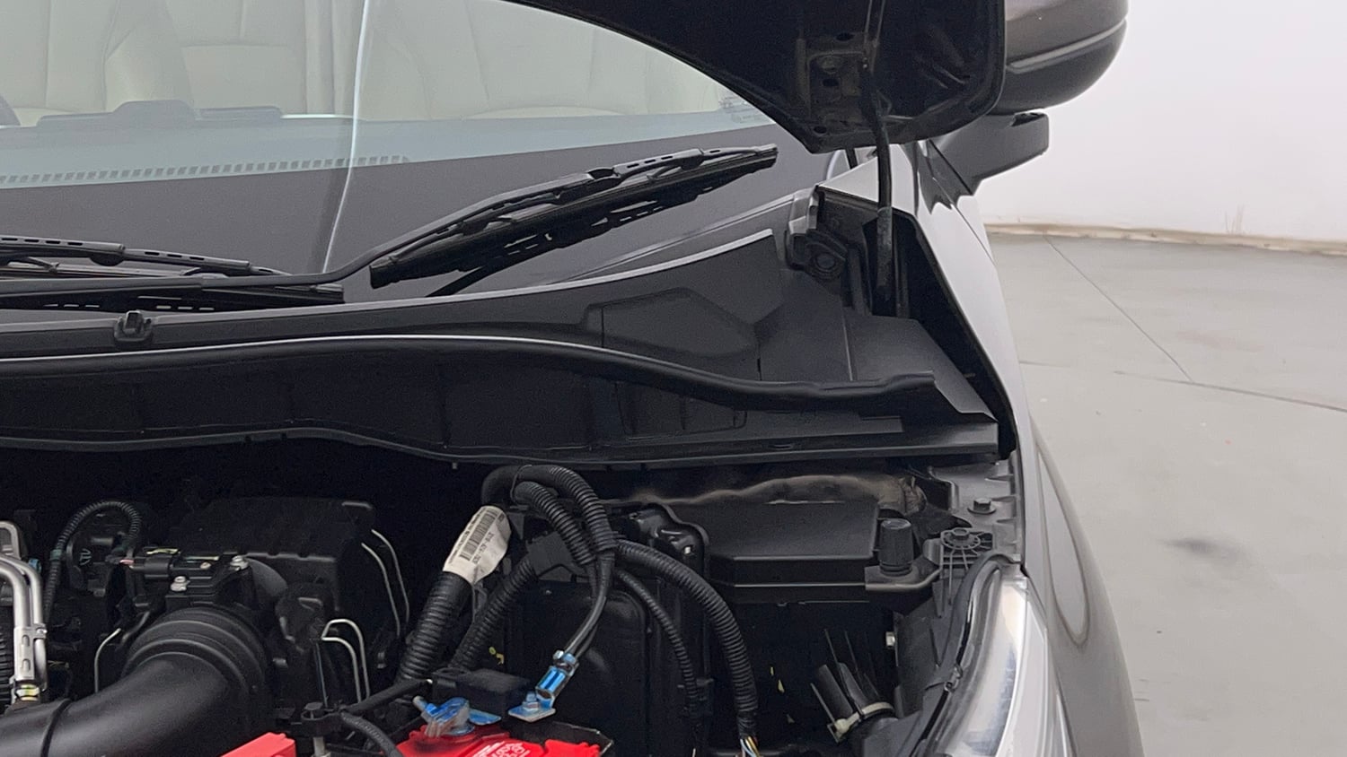 Used 2021 Honda City ZX CVT Petrol Petrol Automatic engine ENGINE LEFT SIDE HINGE & APRON VIEW