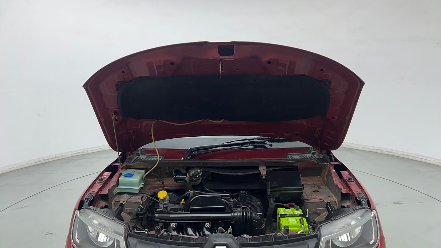 Used 2016 Renault Kwid 1.0 RXT Petrol Manual engine ENGINE & BONNET OPEN FRONT VIEW