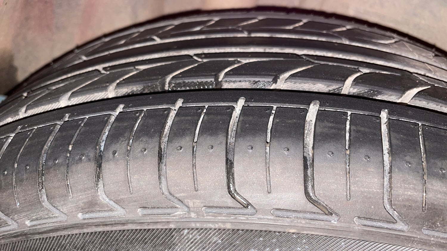 Used 2019 Ford Figo Aspire Titanium Plus 1.5 TDCi Diesel Manual tyres RIGHT REAR TYRE TREAD VIEW