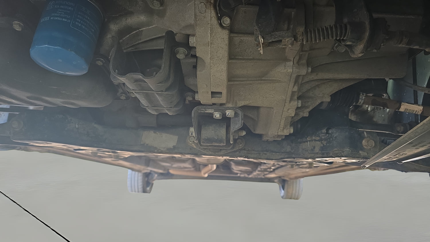 Used 2018 Hyundai Grand i10 Magna 1.2 Kappa VTVT Petrol Manual extra FRONT LEFT UNDERBODY VIEW